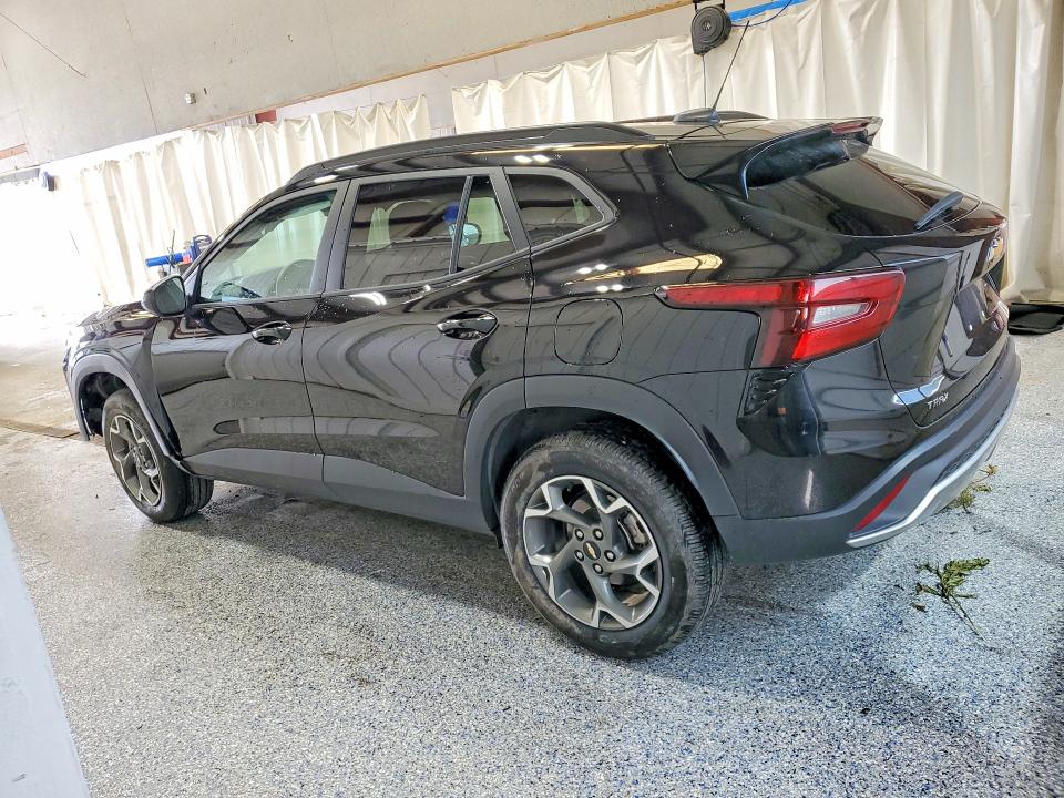 2025 Chevrolet Trax VIN KL77LHEP3SC172631 COPART salvage auction — SIDE, NJ - CERTIFICATE OF TITLE (P), sold $12,300 on 2026-07-20 (photo 2)