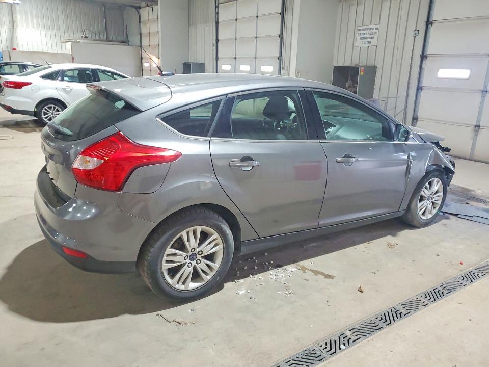 2012 Ford Focus VIN 1FAHP3M22CL210636 COPART salvage auction — FRONT END, PA - CERT OF TITLE, sold $400 on 2026-07-02 (photo 3)
