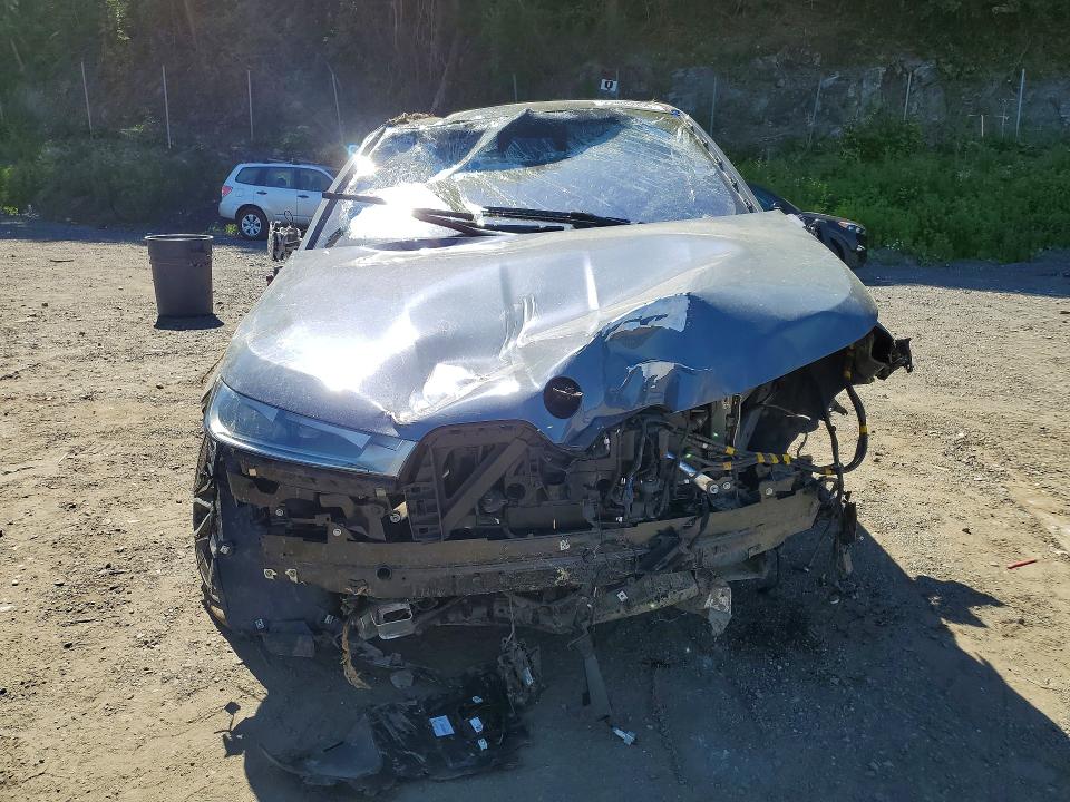 2024 BMW Ix VIN WB523CF08RCP23479 COPART salvage auction — ROLLOVER, Az - Cert Of Title- Non Repair, sold $3,700 on 2026-09-03 (photo 5)