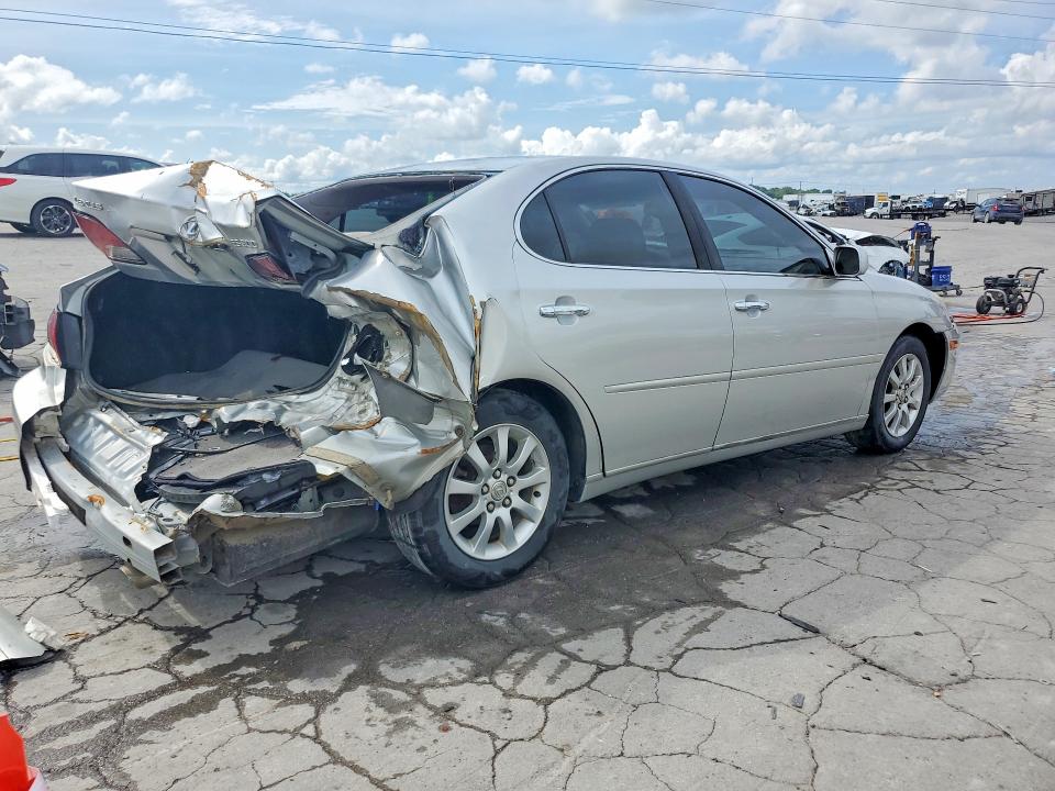 2002 Lexus ES VIN JTHBF30G425023582 COPART salvage auction — REAR END, Tn - Salvage Certificate, sold $375 on 2026-07-08 (photo 3)