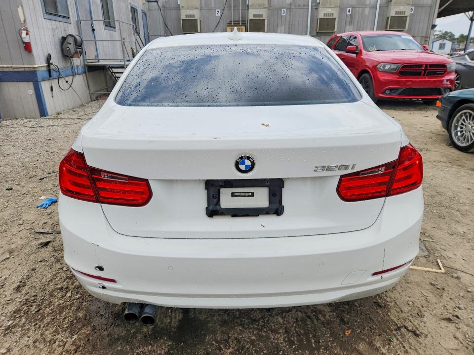 2015 BMW 3er VIN WBA3C1C5XFK119864 COPART salvage auction — SIDE, Ca - Salvage Certificate, sold $1,850 on 2026-08-13 (photo 6)
