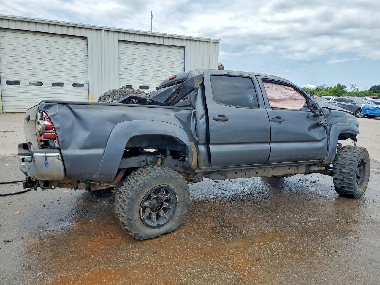 2010 Toyota Tacoma VIN 5TELU4ENXAZ707055 COPART salvage auction — Rollover, AL - CERT OF TITLE-SALVAGE TITLE, sold $2,300 on 2026-07-09 (photo 3)