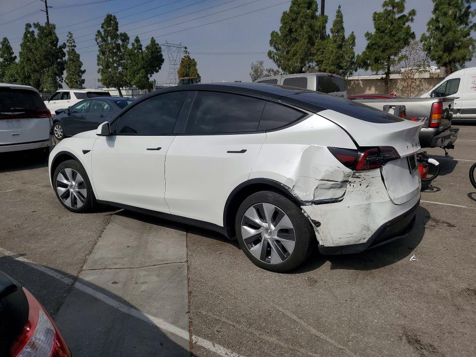 2022 Tesla Model y VIN 7SAYGDEE2NA022116 COPART salvage auction — REAR END, Ca - Salvage Certificate, sold $12,000 on 2026-07-30 (photo 2)
