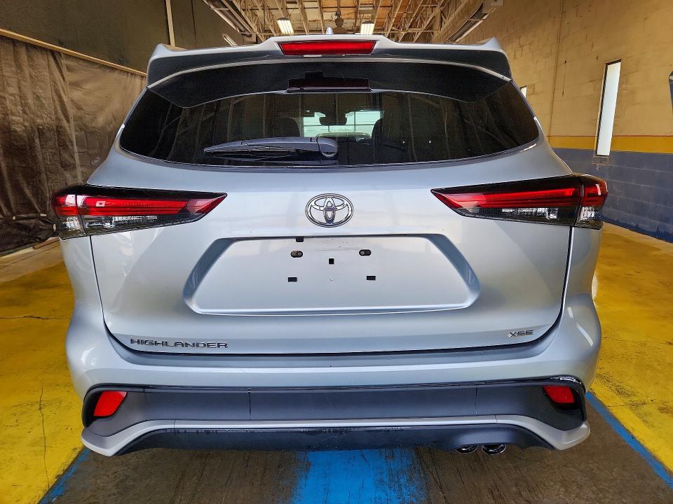 2024 Toyota Highlander VIN 5TDKDRAH9RS536980 COPART salvage auction — FRONT END, IL - CERTIFICATE OF TITLE, sold $23,600 on 2026-07-08 (photo 6)