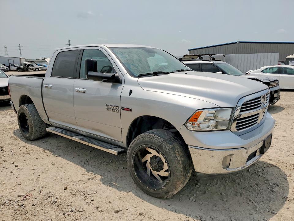 2017 Ram 1500 VIN 1C6RR7LM7HS872042 COPART salvage auction — MINOR DENT/SCRATCHES, Tx - Certificate Of Title (P), sold $2,050 on 2026-07-10 (photo 4)