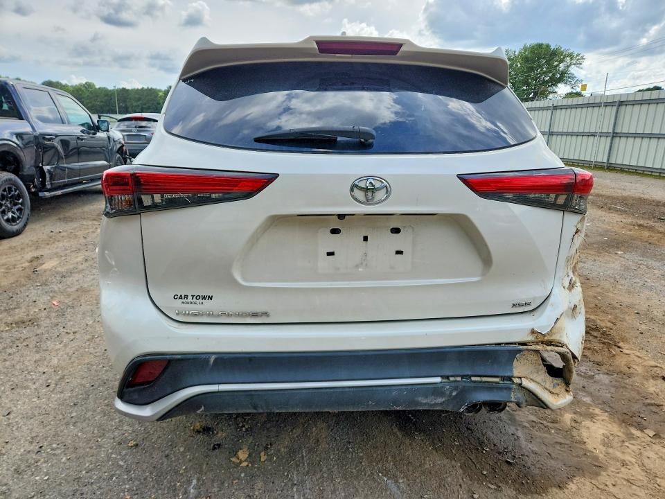2021 Toyota Highlander VIN 5TDLZRAH6MS066485 COPART salvage auction — ALL OVER, LA - CERT OF TITLE-SALVAGE, sold $8,000 on 2026-07-16 (photo 6)