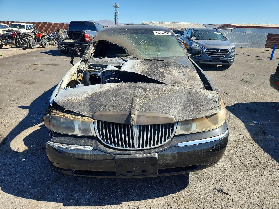 1998 Lincoln TOWN CAR VIN 1LNFM82W9WY669730 COPART salvage auction — ENGINE BURN, Nv - Non-Repairable Vehicle Cert, sold $125 on 2026-07-08 (photo 5)