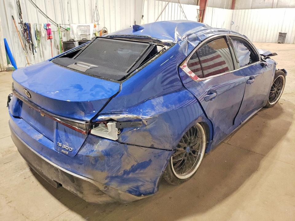 2022 Lexus Is VIN JTHD81F29N5050221 COPART salvage auction — ROLLOVER, Ak - Bill Of Sale- Salvage, sold $35 on 2026-07-21 (photo 3)