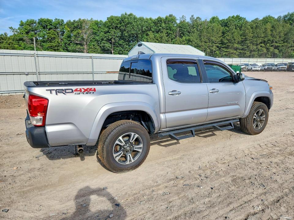 2017 Toyota Tacoma VIN 5TFCZ5AN8HX091094 COPART salvage auction — FRONT END, VA - CERT OF TITLE - SALVAGE, sold $9,500 on 2026-07-27 (photo 3)