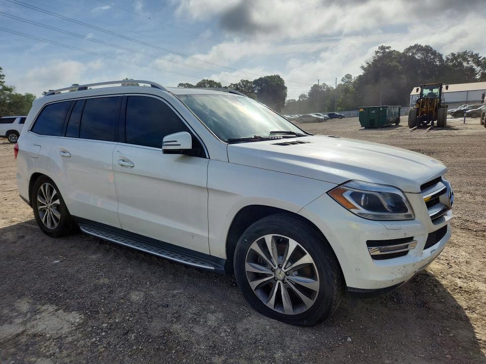 2013 Mercedes-benz VIN 4JGDF7CE4DA192468 COPART salvage auction — MINOR DENT/SCRATCHES, La - Certificate Of Title (P), sold $1,700 on 2026-07-24 (photo 4)