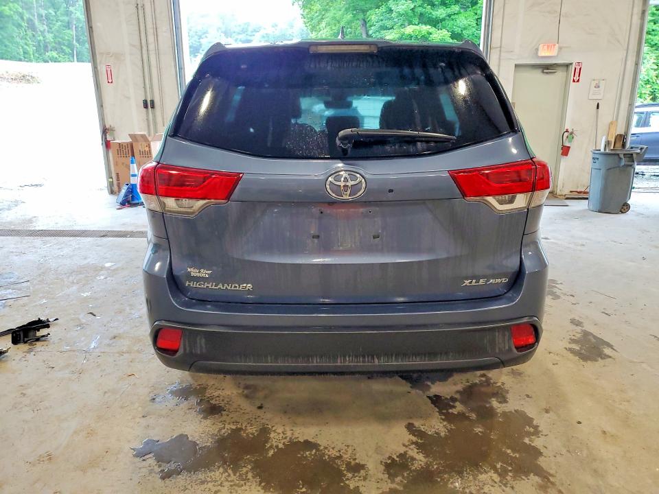 2019 Toyota VIN 5TDJZRFHXKS985841 COPART salvage auction — FRONT END, Vt - Cert Of Title-Salvage Vehicle, sold $9,600 on 2026-07-20 (photo 6)