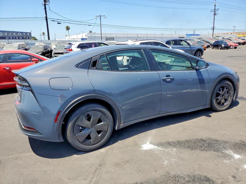 2026 Toyota Prius VIN JTDACACU6T3058732 COPART salvage auction — FRONT END, CA - SALVAGE CERTIFICATE, sold $8,200 on 2026-07-29 (photo 3)