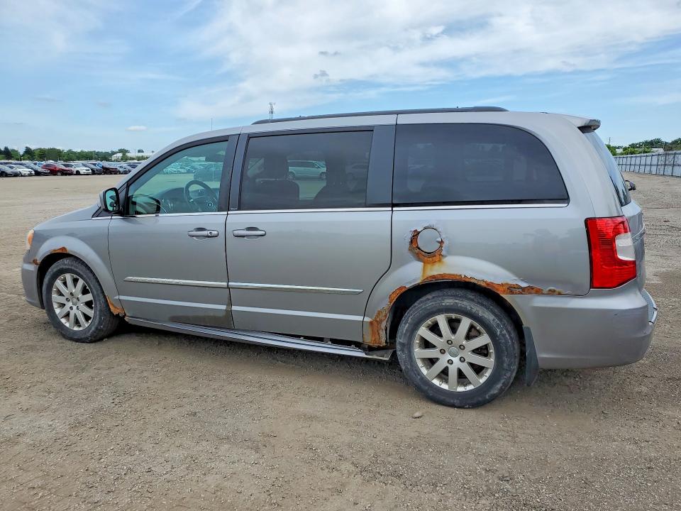 2013 Chrysler Voyager VIN 2C4RC1BG2DR670904 COPART salvage auction — UNDERCARRIAGE, On - Permit No Brand - Unfit, sold $450 on 2026-07-23 (photo 2)