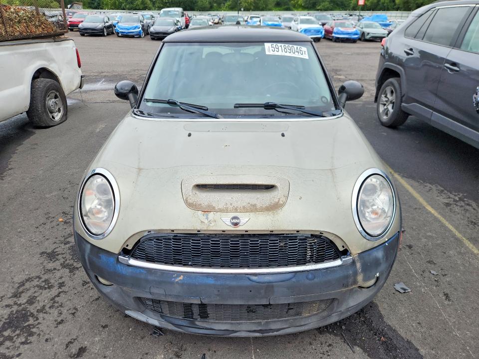 2007 Mini Cooper VIN WMWMF73517TV31343 COPART salvage auction — MINOR DENT/SCRATCHES, Or - Salvage Title Certificate, sold $750 on 2026-07-08 (photo 5)