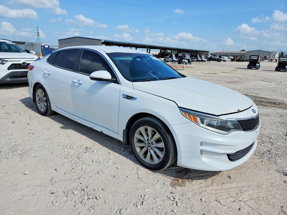 2018 Kia Optima VIN 5XXGT4L30JG269490 COPART salvage auction — REAR END, Tx - Certificate Of Title (P), sold $2,650 on 2026-07-10 (photo 4)
