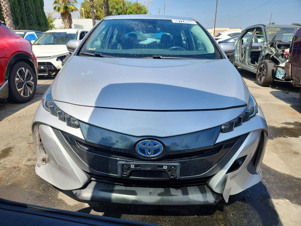 2018 Toyota Prius prime VIN JTDKARFP4J3104358 COPART salvage auction — SIDE, CA - CERTIFICATE OF TITLE, sold $2,100 on 2026-07-21 (photo 5)