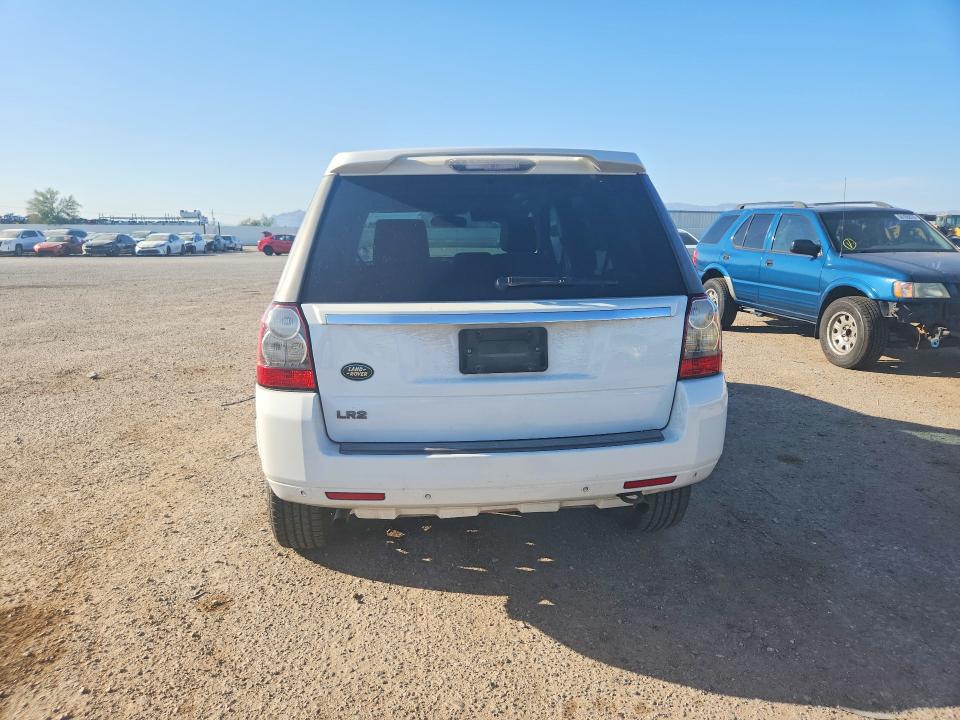 2012 Land rover Lr2 VIN SALFR2BNXCH291559 COPART salvage auction — FRONT END, Az - Cert Of Title - Salvage, sold $250 on 2026-07-06 (photo 6)