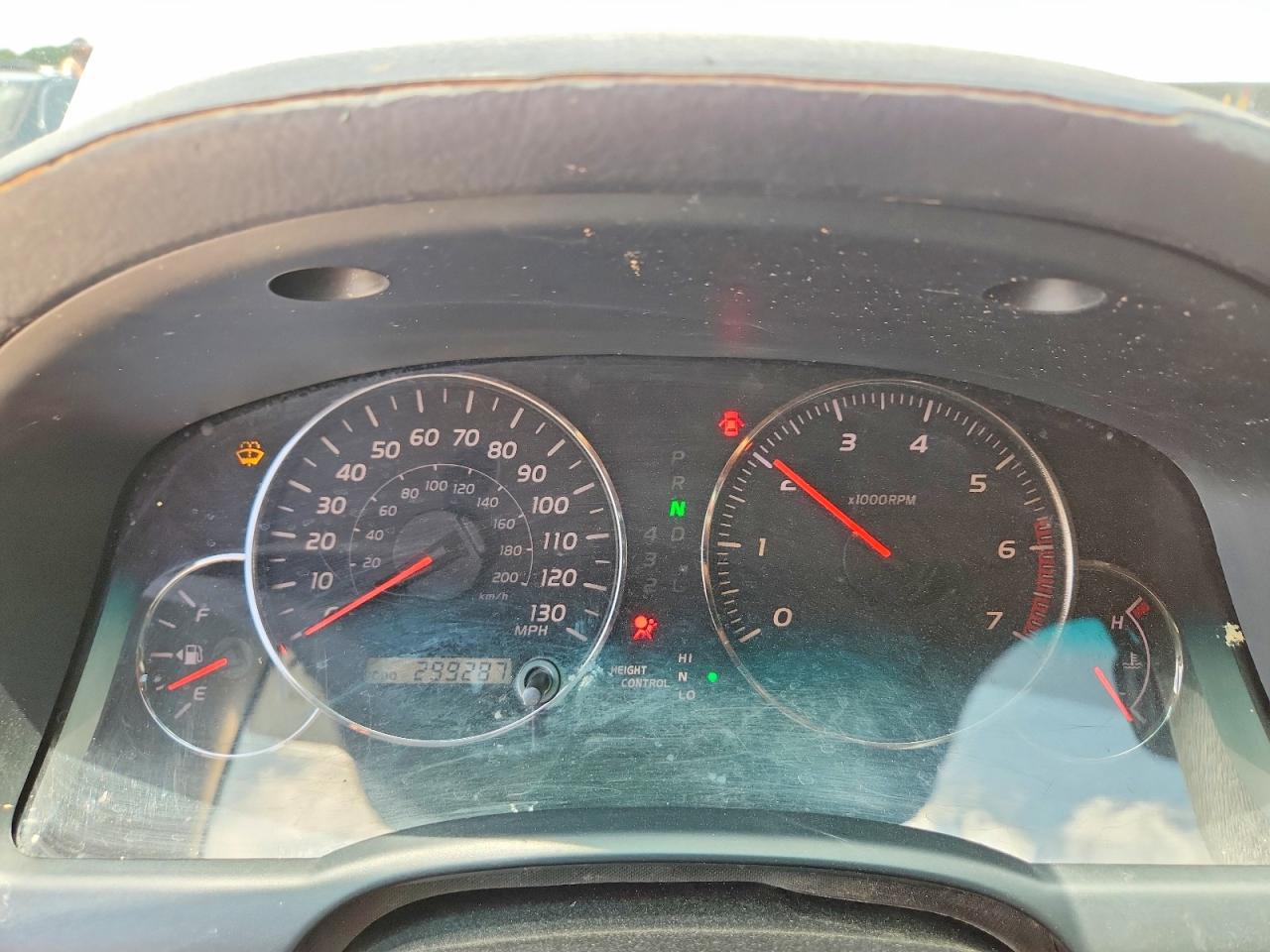 2004 Lexus GX 470 VIN JTJBT20X140057982 COPART salvage auction — Front End, TX - BONDED TITLE - CLEAN, sold $1,950 on 2026-07-09 (photo 9)