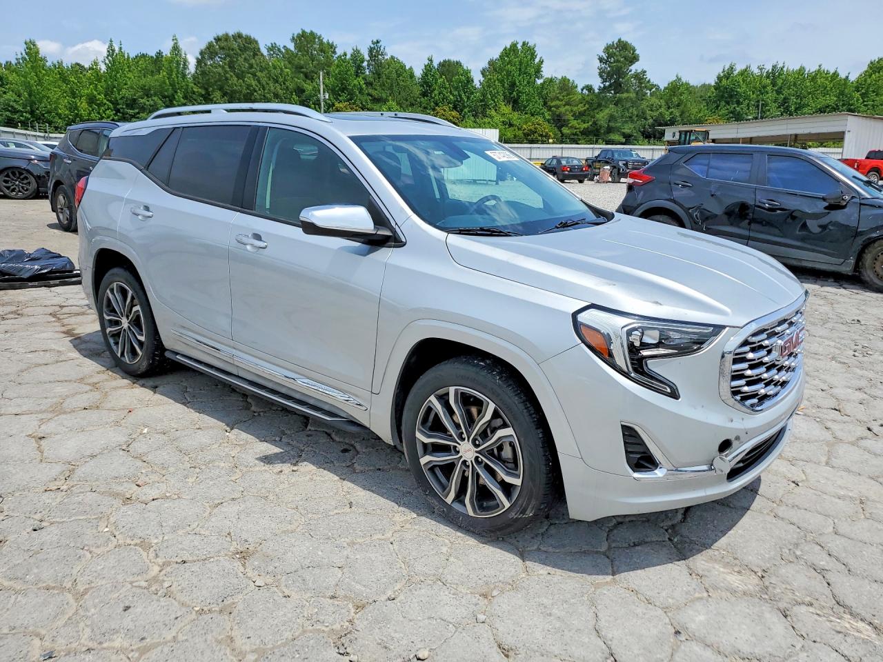 2018 GMC Terrain VIN 3GKALSEX9JL168984 COPART salvage auction — Minor Dent/Scratches, TN - SALVAGE CERTIFICATE, sold $9,200 on 2026-07-09 (photo 4)