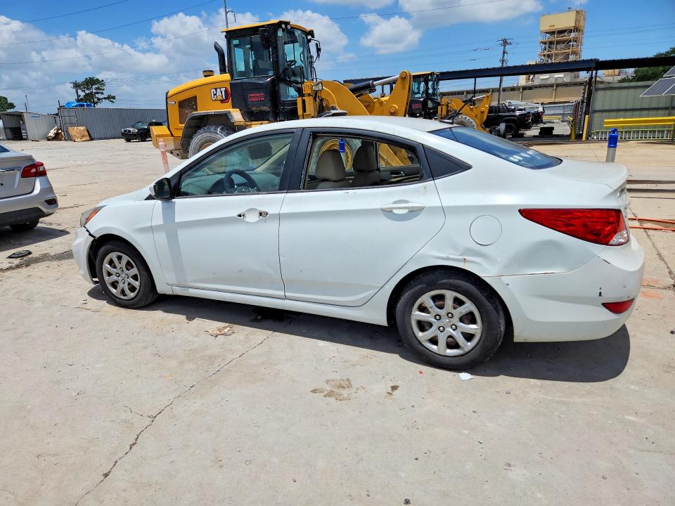 2013 Hyundai Accent VIN KMHCT4AE4DU305775 COPART salvage auction — VANDALISM, La - Cert Of Title-Salvage, sold $450 on 2026-07-08 (photo 2)