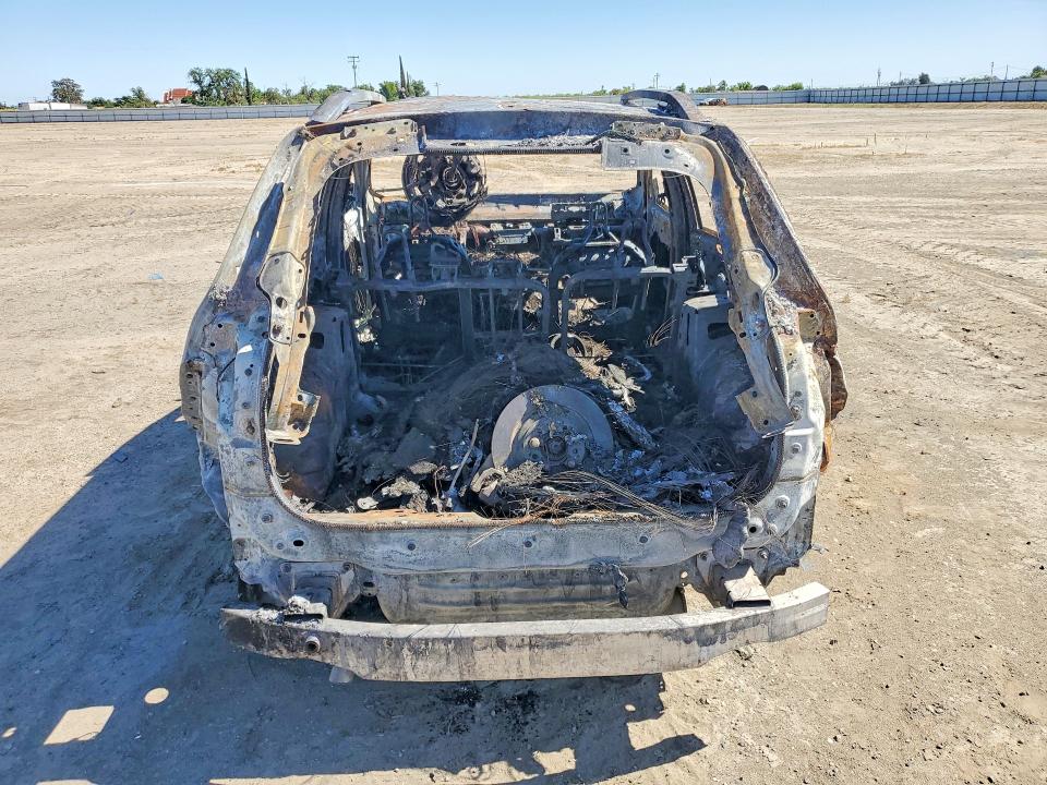 2019 Jeep Cherokee VIN 1C4PJMCB4KD323026 COPART salvage auction — BURN, Ca - Non-Repairable Vehicle Cert, sold $60 on 2026-08-03 (photo 6)
