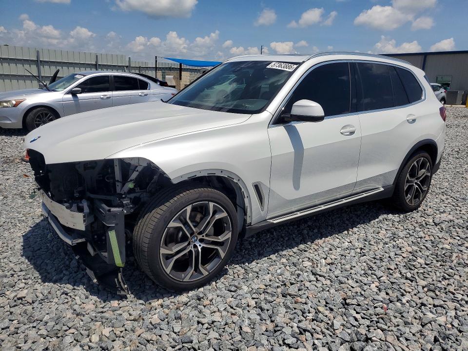2022 BMW X5 VIN 5UXCR4C06N9M81637 — COPART salvage auction photo