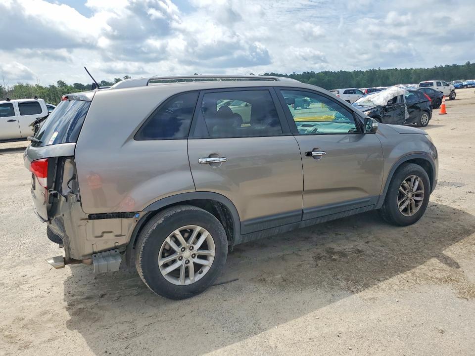 2014 Kia Sorento VIN 5XYKT4A63EG467425 COPART salvage auction — REAR END, Sc - Cert Of Title-Salvage, sold $875 on 2026-07-29 (photo 3)