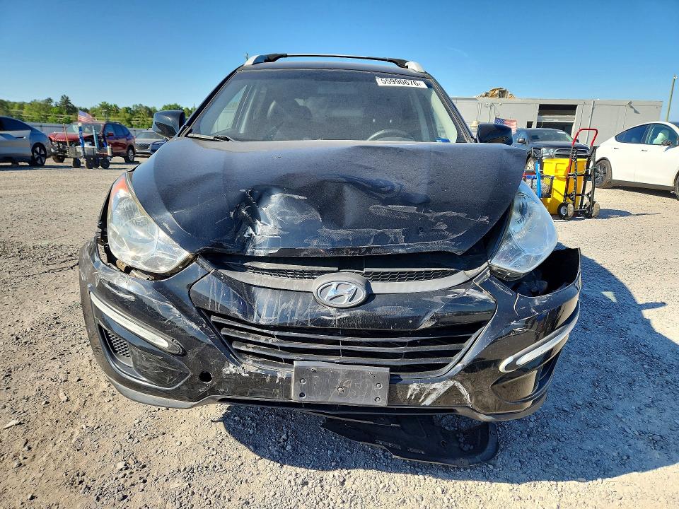 2011 Hyundai Tucson VIN KM8JUCAC7BU225722 COPART salvage auction — FRONT END, Va - Certificate Of Title, sold $1,400 on 2026-07-08 (photo 5)