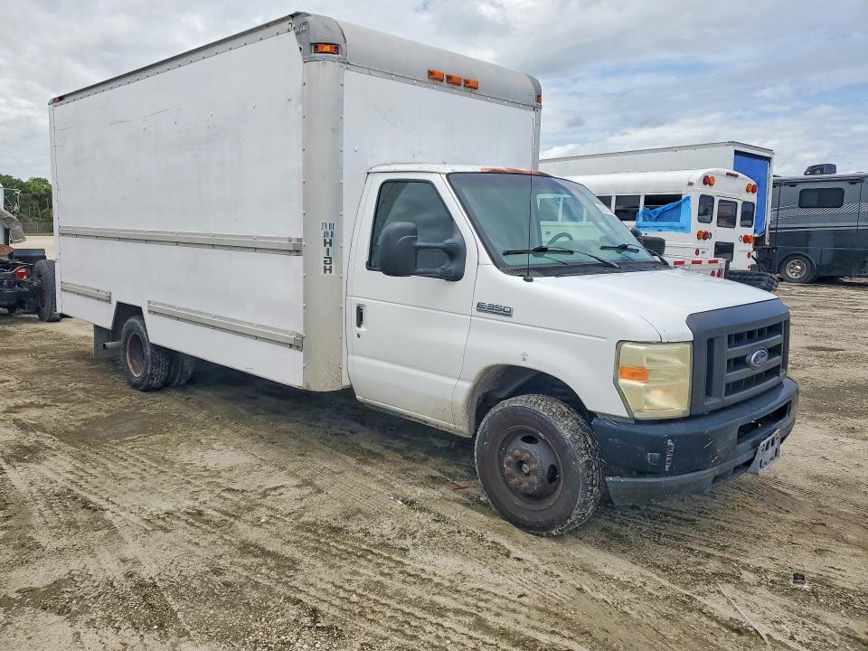 2008 Ford Econoline VIN 1FDWE35L48DA86882 COPART salvage auction — NORMAL WEAR, Fl - Certificate Of Title, sold $275 on 2026-07-19 (photo 4)
