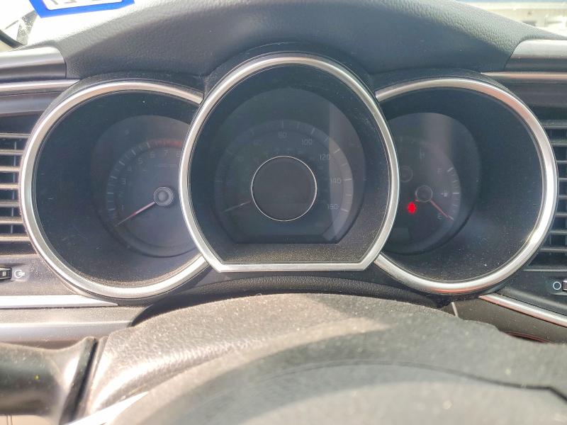 2014 Kia Optima VIN 5XXGM4A72EG286364 COPART salvage auction — MINOR DENT/SCRATCHES, Tx - Cert Of Title-Rebuilt Salvage, sold $925 on 2026-07-27 (photo 9)