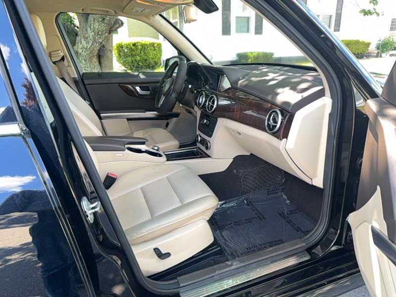 2013 Mercedes-benz Glk-class VIN WDCGG8JB7DG111550 COPART salvage auction — DAMAGE HISTORY, RI - CERT OF TITLE-RECONSTRUCTED SA (P), sold $575 on 2026-07-09 (photo 5)