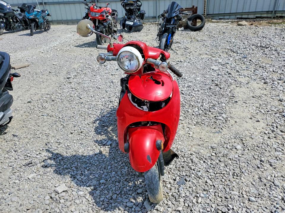 2016 Honda Ncw50 VIN JH2AF7718GK003504 COPART salvage auction — ALL OVER, Ky - Bill Of Sale/Part Only/No Titl, sold $80 on 2026-07-10 (photo 2)