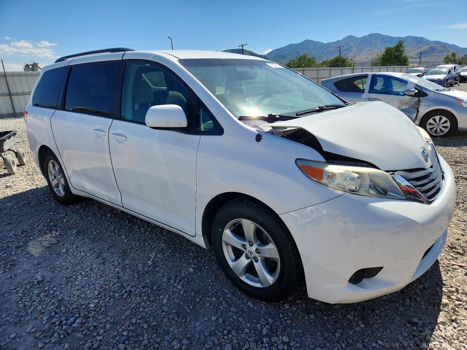 2011 Toyota Sienna VIN 5TDKK3DCXBS086085 COPART salvage auction — FRONT END, Ut - Salvage Certificate, sold $1,150 on 2026-07-24 (photo 4)