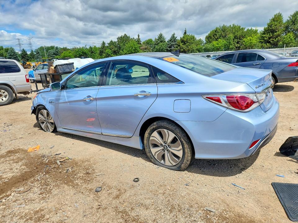 2013 Hyundai VIN KMHEC4A44DA068710 COPART salvage auction — FRONT END, Il - Salvage Certificate, sold $400 on 2026-07-28 (photo 2)
