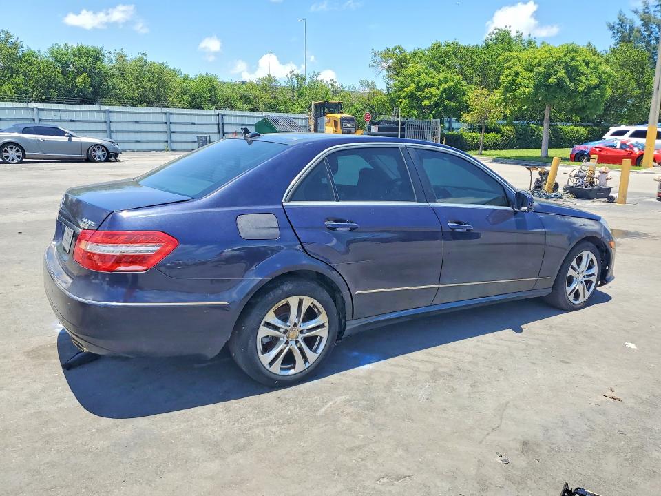 2011 Mercedes-benz E-class VIN WDDHF8HB2BA355793 COPART salvage auction — SIDE, Fl - Cert Of Title W/Slvg History, sold $400 on 2026-07-29 (photo 3)