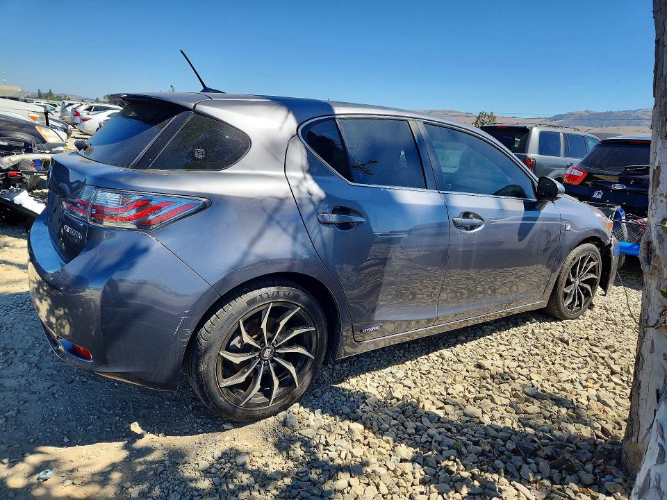 2013 Lexus Ct 200 VIN JTHKD5BH1D2162614 COPART salvage auction — FRONT END, CA - SALVAGE CERTIFICATE, sold $1,750 on 2026-07-09 (photo 3)