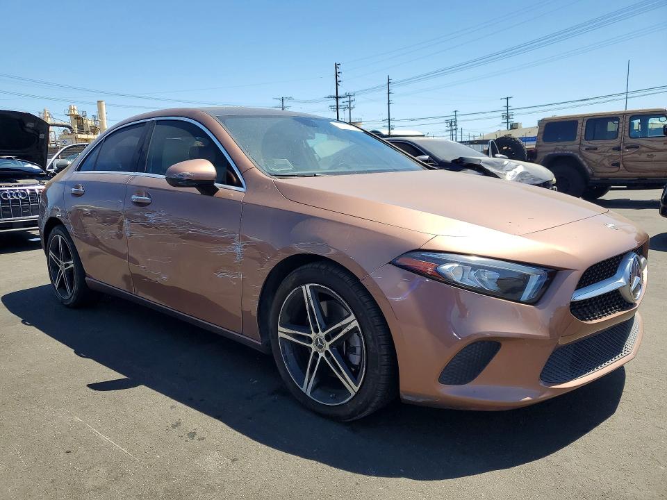2022 Mercedes-benz A-klasse VIN W1K3G4EBXNJ371118 COPART salvage auction — SIDE, Ca - Salvage Certificate, sold $8,400 on 2026-07-15 (photo 4)