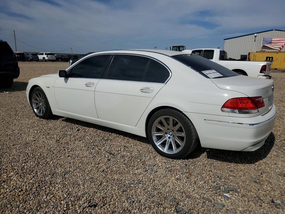 2006 BMW 7 series VIN WBAHN83556DT63581 COPART salvage auction — MINOR DENT/SCRATCHES, IN - CERTIFICATE OF TITLE, sold $100 on 2026-07-28 (photo 2)