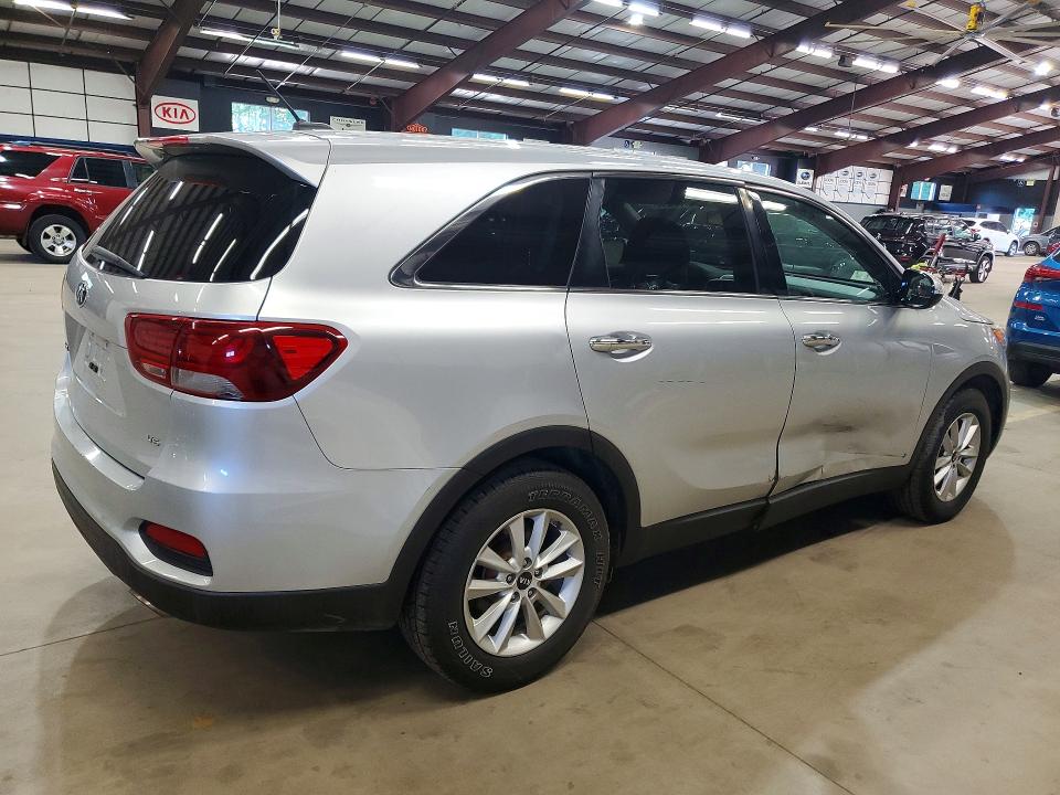 2019 Kia Sorento VIN 5XYPG4A55KG483400 COPART salvage auction — SIDE, WV - CERTIFICATE OF TITLE, sold $3,900 on 2026-07-31 (photo 3)