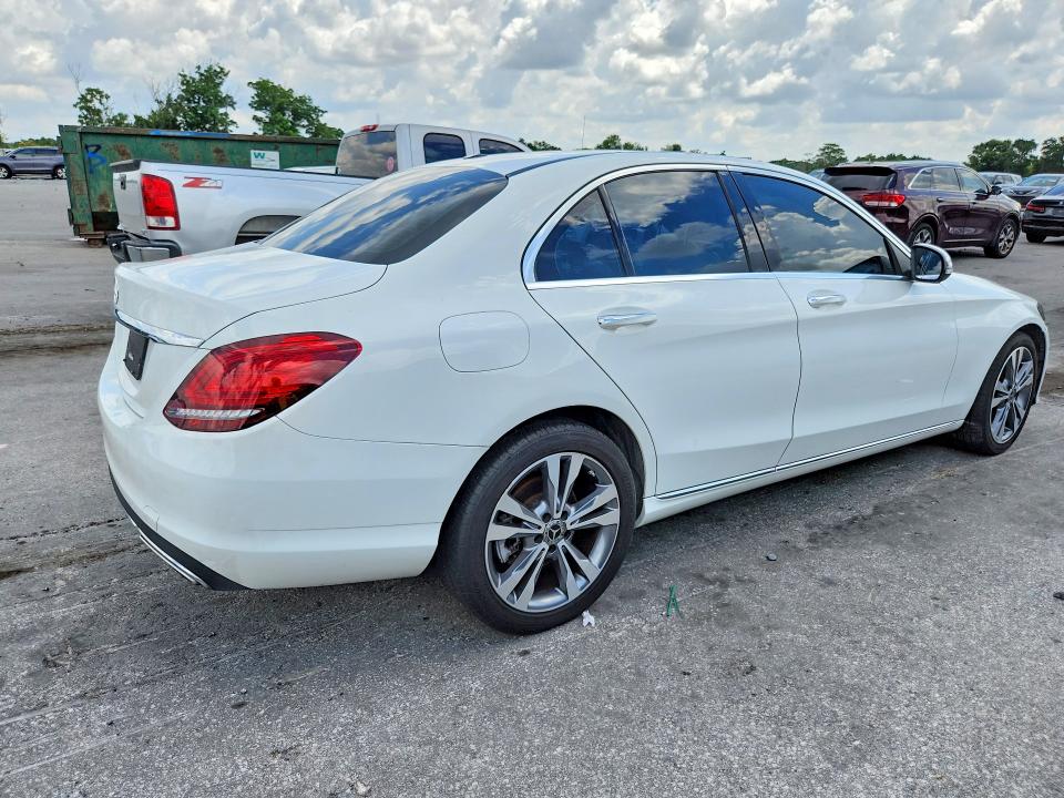 2021 Mercedes-benz VIN W1KWF8DB6MR612438 COPART salvage auction — MINOR DENT/SCRATCHES, Fl - Certificate Of Title, sold $11,700 on 2026-07-21 (photo 3)