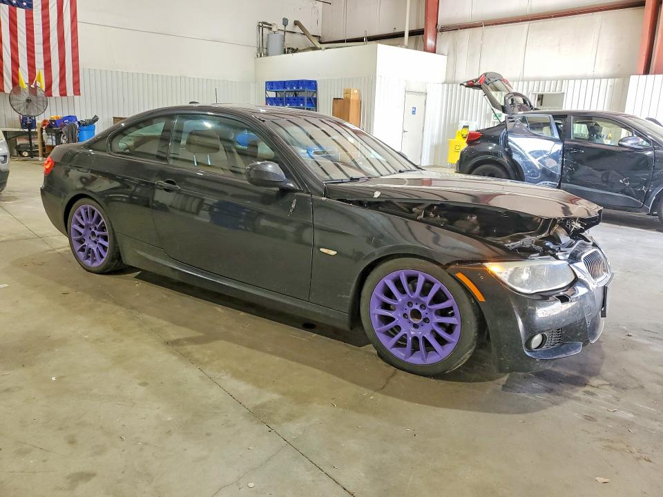 2012 BMW 3er VIN WBAKE5C58CJ106111 COPART salvage auction — FRONT END, Tx - Salvage Vehicle Title, sold $750 on 2026-07-13 (photo 4)