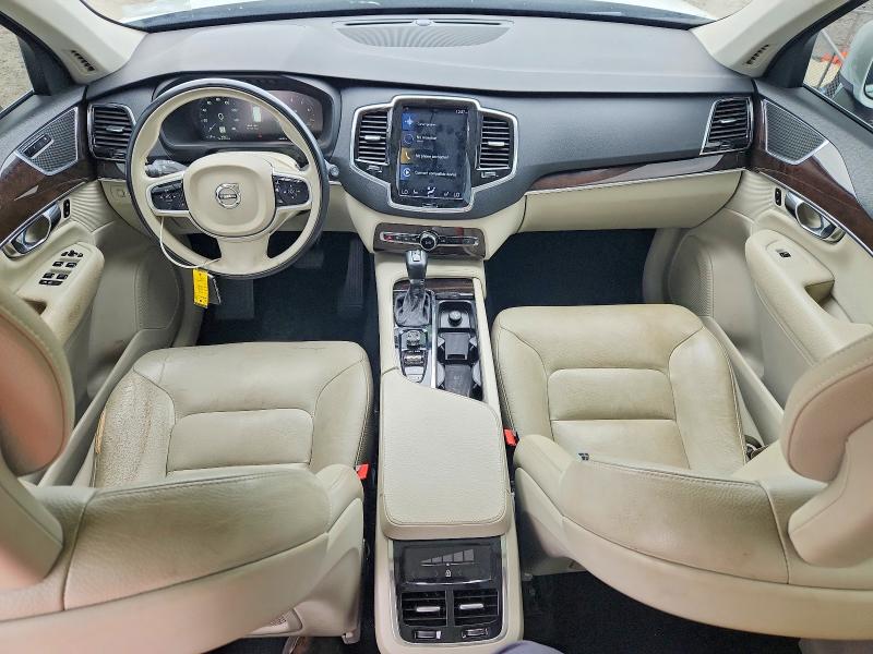 2018 Volvo Xc90 VIN YV4A22PK9J1379588 COPART salvage auction — MINOR DENT/SCRATCHES, Sc - Dealer Only Clean Title, sold $1,600 on 2026-07-27 (photo 8)