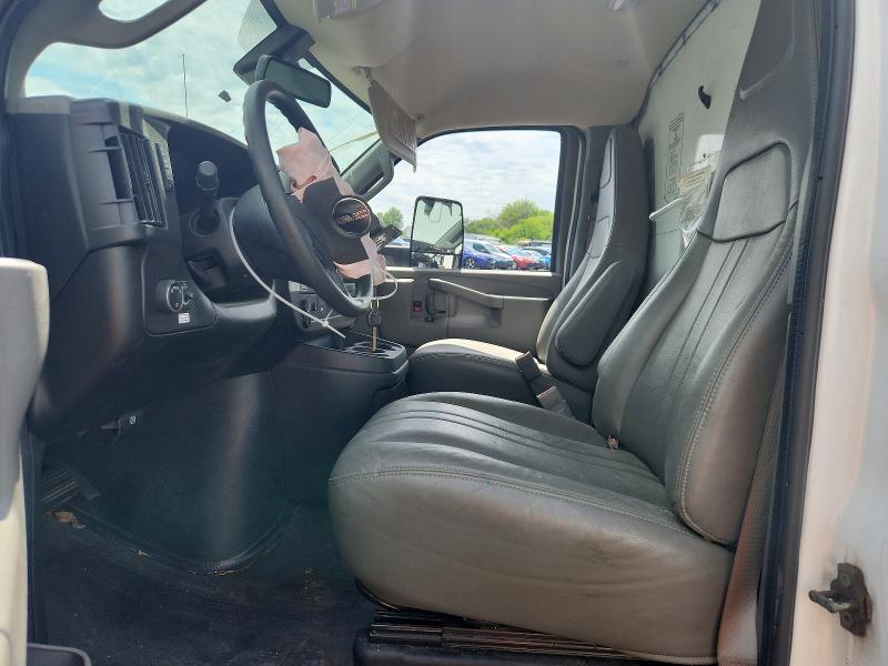 2021 Gmc Savana VIN 7GZ37TC73MN013288 COPART salvage auction — FRONT END, MO - SALVAGE CERTIFICATE OF TITLE, sold $2,900 on 2026-07-29 (photo 7)