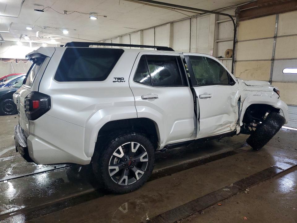 2025 Toyota 4runner VIN JTEVA5BR9S5001418 COPART salvage auction — SIDE, Tn - Salvage Certificate, sold $21,700 on 2026-07-28 (photo 3)