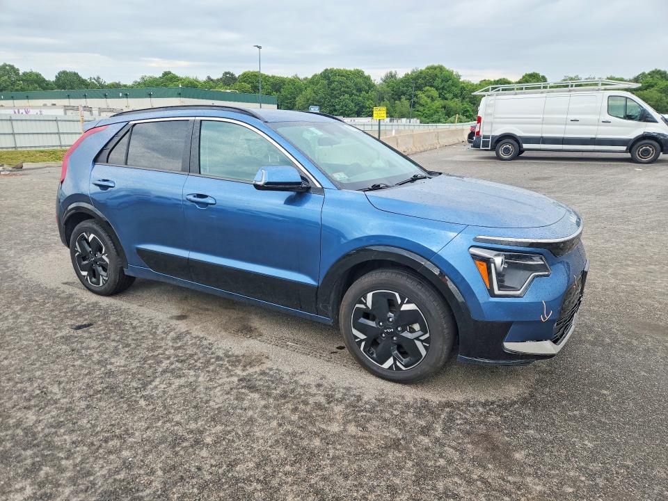 2024 Kia Niro VIN KNDCR3L14R5112289 COPART salvage auction — FRONT END, VA - CERT OF TITLE - SALVAGE, sold $11,500 on 2026-07-06 (photo 4)