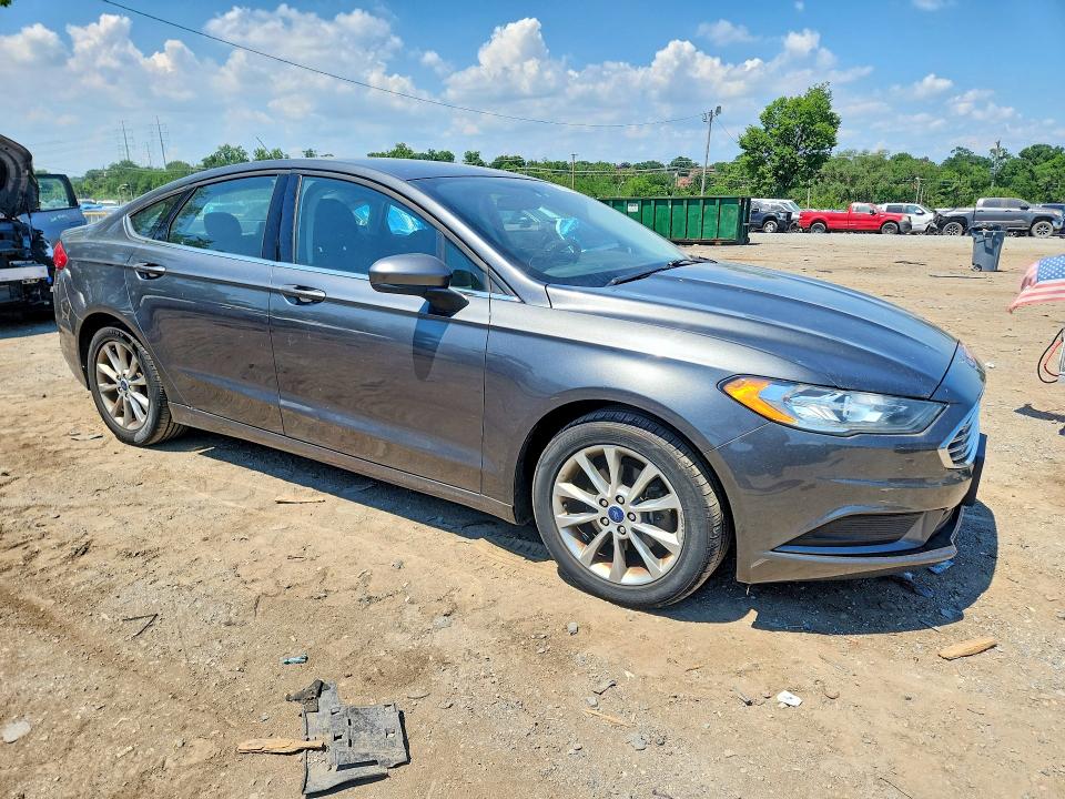2017 Ford Fusion VIN 3FA6P0HD4HR189301 COPART salvage auction — MINOR DENT/SCRATCHES, Md - Certificate Of Title, sold $1,000 on 2026-07-28 (photo 4)