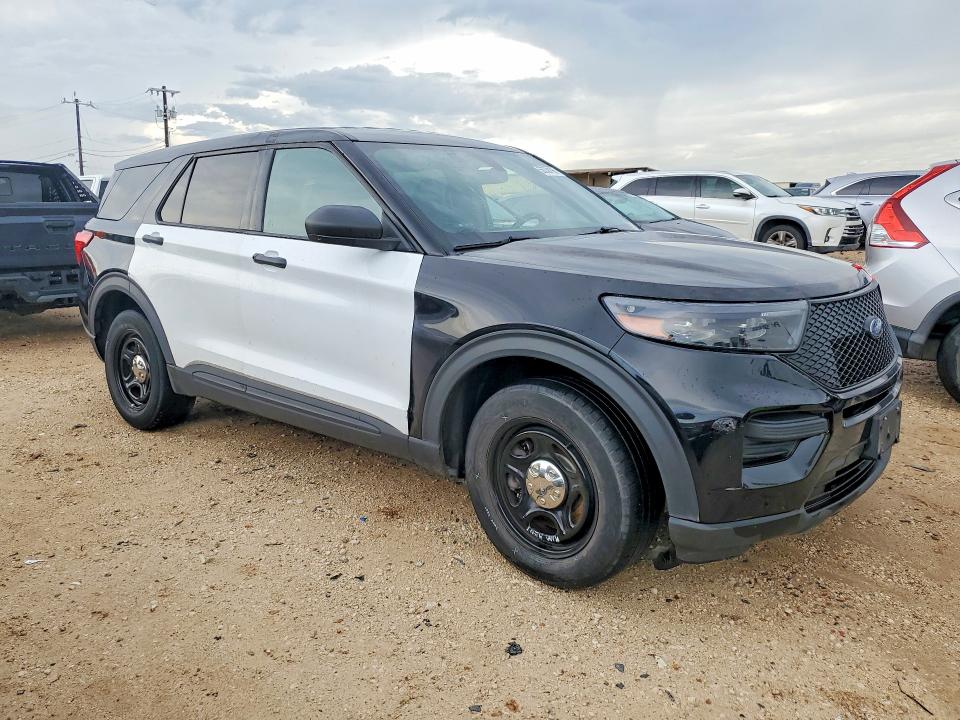 2022 Ford Explorer VIN 1FM5K8AB5NGA47775 COPART salvage auction — MINOR DENT/SCRATCHES, Tx - Salvage Vehicle Title (P), sold $7,100 on 2026-07-30 (photo 4)