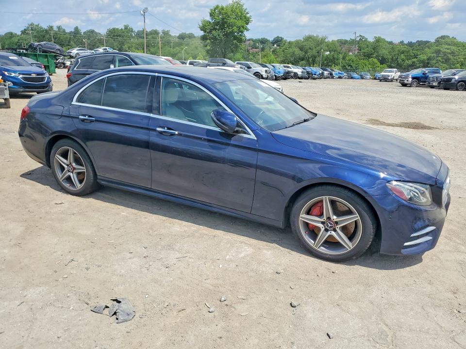 2017 Mercedes-benz VIN WDDZF4KB4HA105728 COPART salvage auction — WATER/FLOOD, Md - Cert Of Salvage-Flood Damage, sold $5,600 on 2026-07-09 (photo 4)
