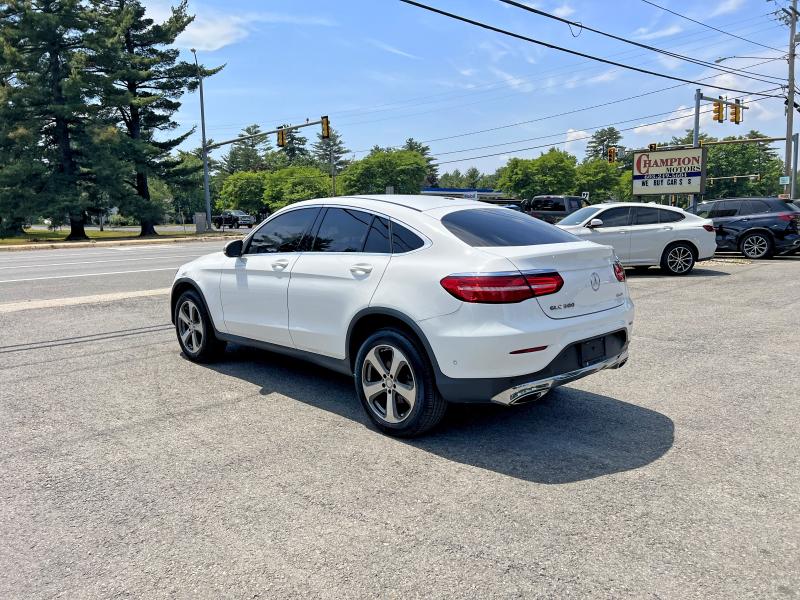 2017 Mercedes-benz Glc VIN WDC0J4KB8HF132039 COPART salvage auction — MINOR DENT/SCRATCHES, Dc - Certificate Of Title (P), sold $13,500 on 2026-07-15 (photo 3)