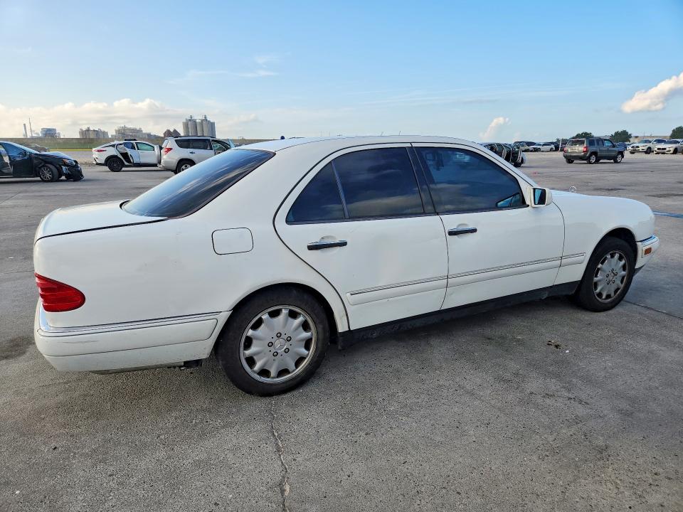 1999 Mercedes-benz E-class VIN WDBJF65H9XA946282 COPART salvage auction — SIDE, La - Cert Of Title-Salvage, sold $375 on 2026-07-15 (photo 3)
